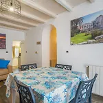 Apartman Cheyenne's House Szirakúza