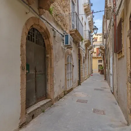 Cheyenne's House * Syracuse